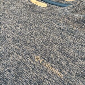 Columbia Mens Heathered Blue Short Sleeve Tech Workout Lightweight Tee